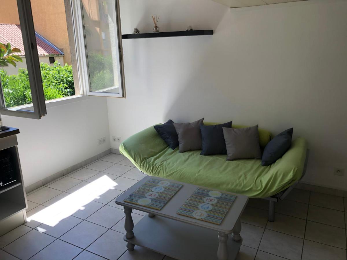 Meublé de Tourisme 2 étoiles 40 Cours Napoléon Apartamento Ajaccio  Exterior foto